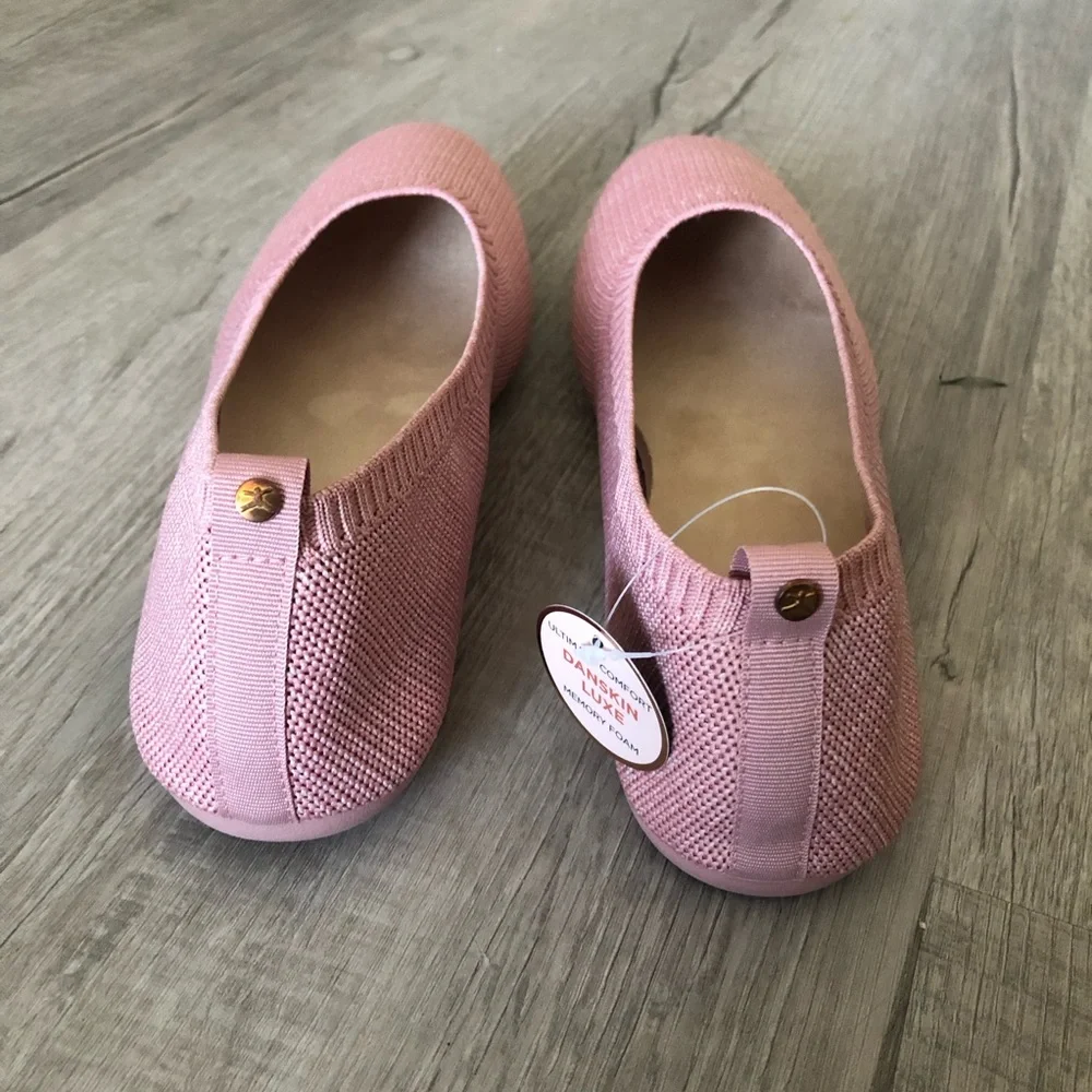 Danskin Luxe Rejuvenate. Memory foam shoes. Size 10 - Picture 5 of 12